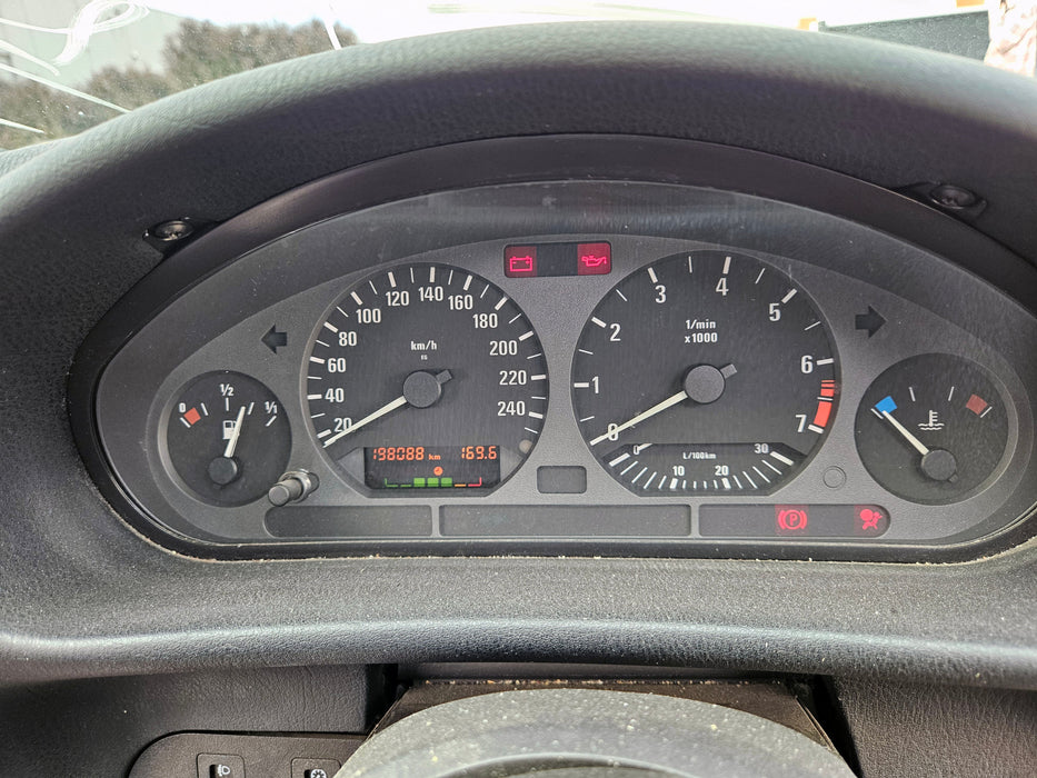 S3304 3' E36 Coupe 328i M52 MANUAL 1997/03