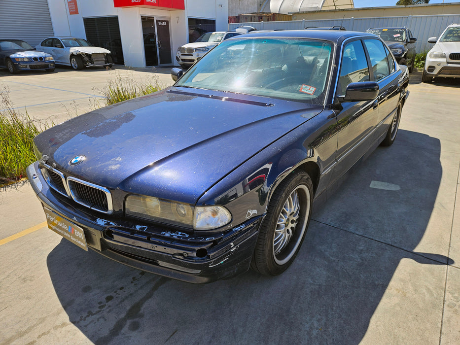 S3308 7' E38 Sedan 730iL M60 AUTO 1995/01