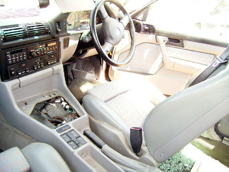 S1247 5' E34 Sedan M5 S38 MANUAL 1990/02