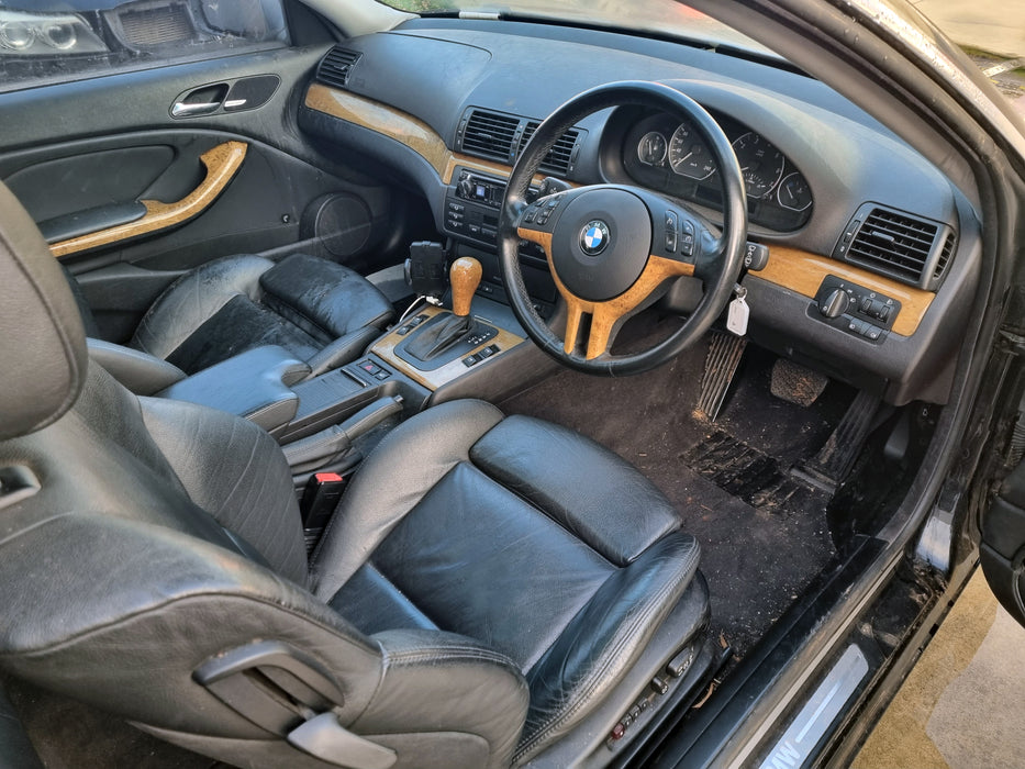 BMW E46 Fußstütze NEU schwarz Cabrio Coupe 320ci 325ci 330ci 3er